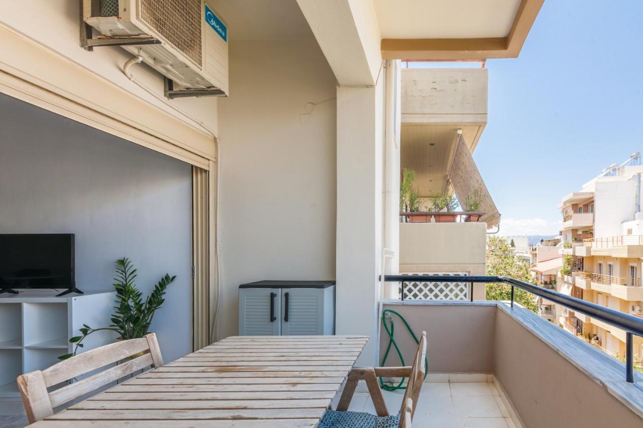 Lovely Apartment Close To The City Center Iraklio Exterior foto