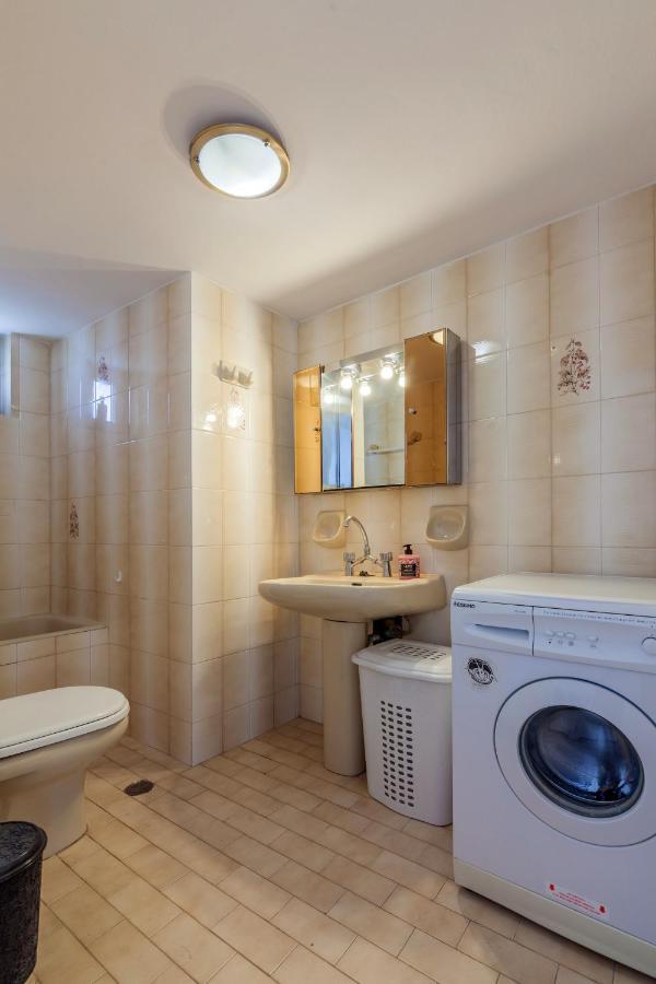 Lovely Apartment Close To The City Center Iraklio Exterior foto